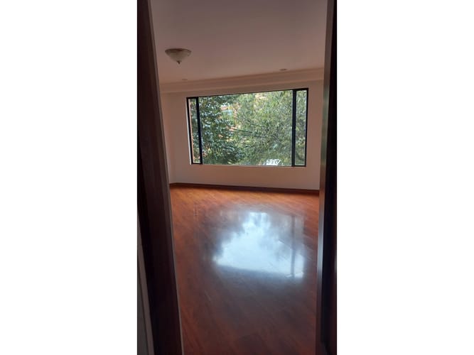 Apartamento de 3 alcobas en venta en Chicó Navarra, Bogotá, 205 m² · foto 9 de 23