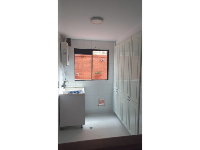 Apartamento de 3 alcobas en venta en Chicó Navarra, Bogotá, 205 m² · foto 11 de 23