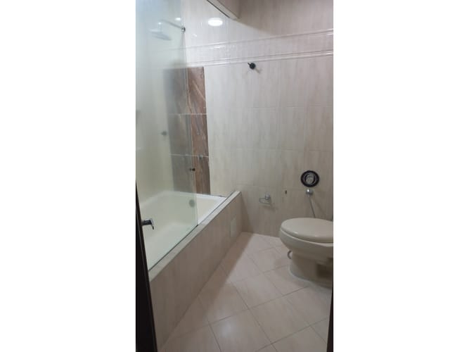 Apartamento de 3 alcobas en venta en Chicó Navarra, Bogotá, 205 m² · foto 19 de 23