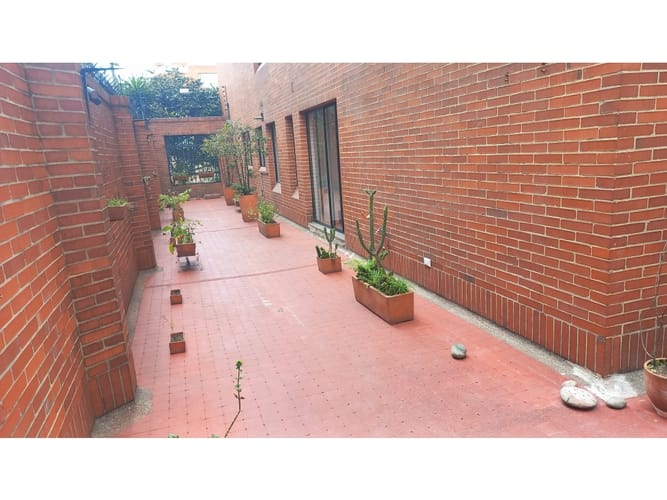 Apartamento de 3 alcobas en venta en Chicó Navarra, Bogotá, 205 m² · foto 22 de 23