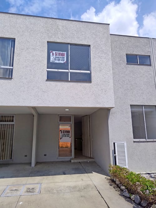 Casa de 3 alcobas en venta en Ciudad Country, Jamundí, 183 m² · foto 2 de 24