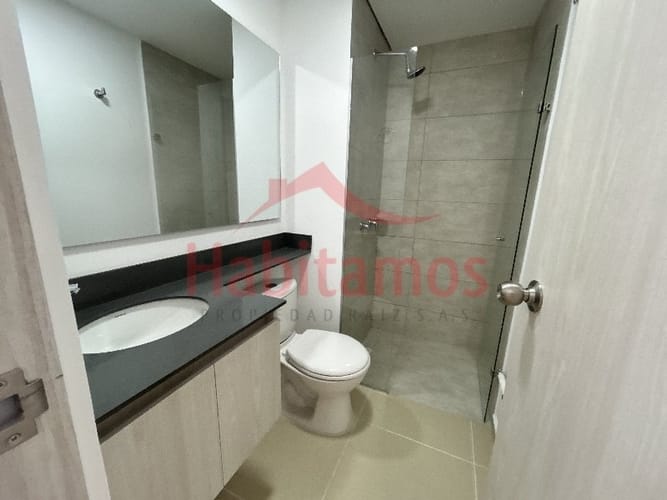 Apartamento de 3 alcobas en arriendo en Las Lomitas, Sabaneta, 90 m² · foto 5 de 13