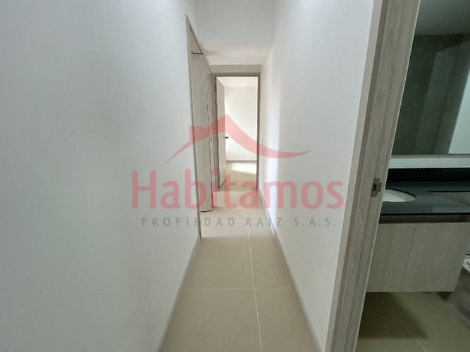 Apartamento de 3 alcobas en arriendo en Las Lomitas, Sabaneta, 90 m² · foto 6 de 13