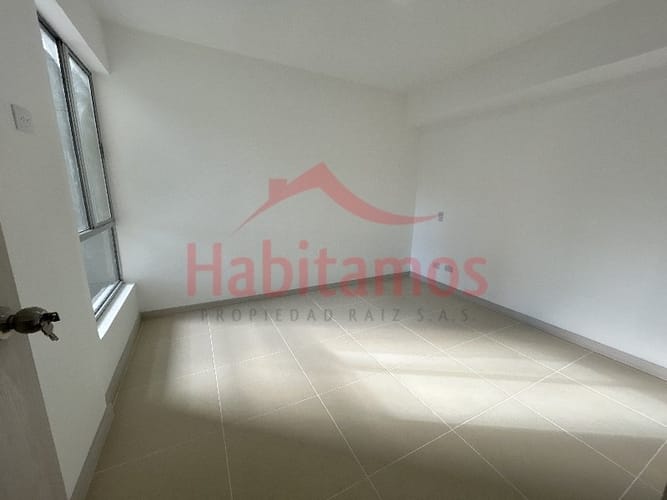 Apartamento de 3 alcobas en arriendo en Las Lomitas, Sabaneta, 90 m² · foto 11 de 13