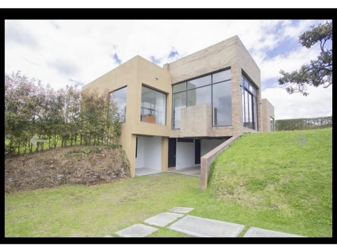 Casa de 4 alcobas en arriendo en Conjunto Casa De Campo, La Calera, 247 m² · foto 17 de 20