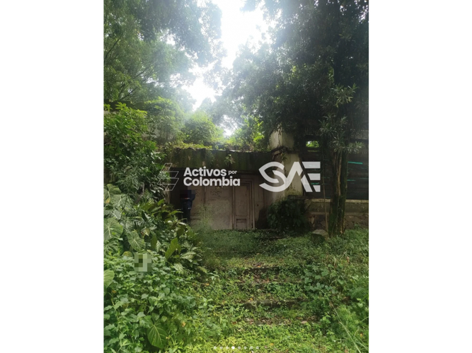 Lote en venta en El Diamante 2, Medellín, 957 m² · foto 3 de 7