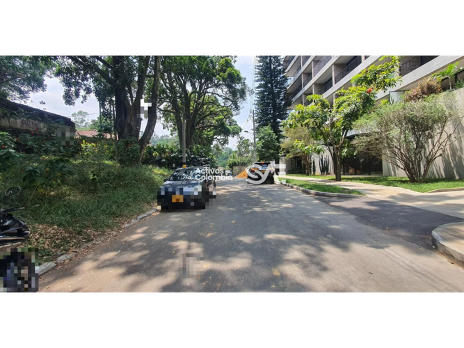 Lote en venta en El Diamante 2, Medellín, 957 m² · foto 5 de 7