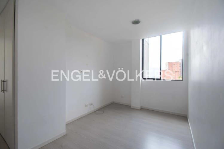 Apartamento de 3 alcobas en venta en Loma Del Esmeraldal, Envigado, 127 m² · foto 6 de 19