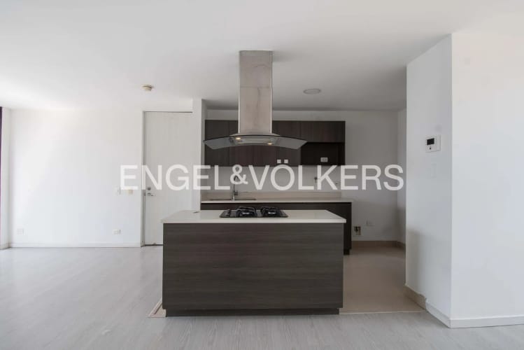 Apartamento de 3 alcobas en venta en Loma Del Esmeraldal, Envigado, 127 m² · foto 4 de 19