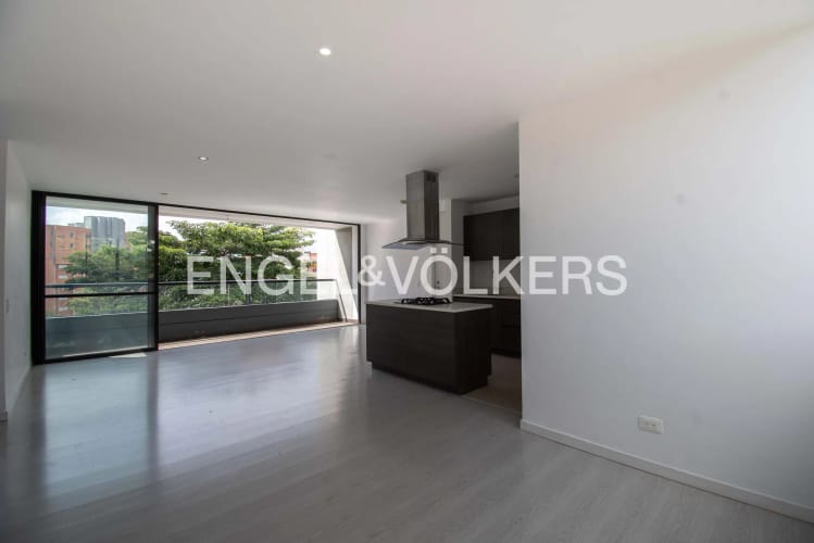 Apartamento de 3 alcobas en venta en Loma Del Esmeraldal, Envigado, 127 m² · foto 2 de 19