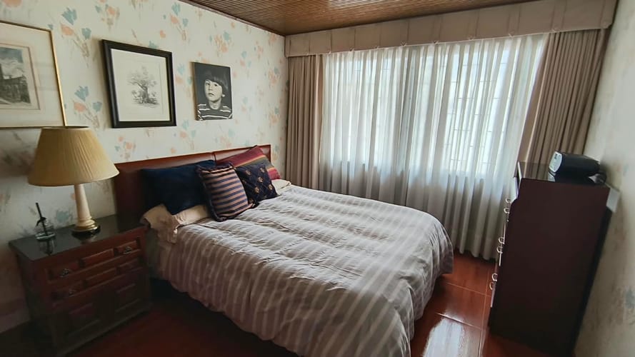 Casa de 5 alcobas en venta en Chicó Navarra, Bogotá, 546 m² · foto 10 de 24