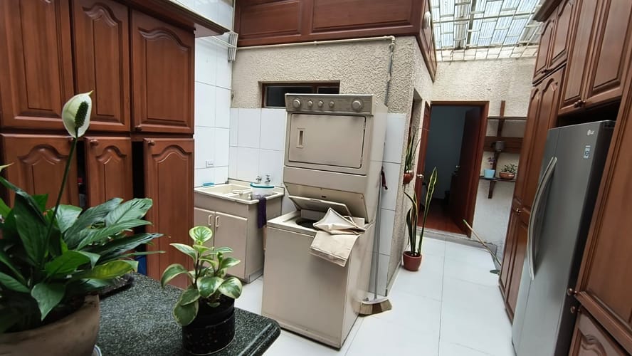 Casa de 5 alcobas en venta en Chicó Navarra, Bogotá, 546 m² · foto 20 de 24