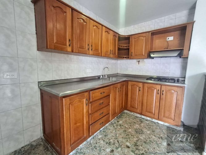 Apartamento de 2 alcobas en arriendo en San Miguel, Medellín, 58 m² · foto 2 de 11