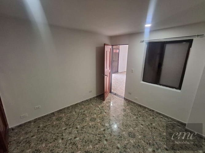 Apartamento de 2 alcobas en arriendo en San Miguel, Medellín, 58 m² · foto 10 de 11