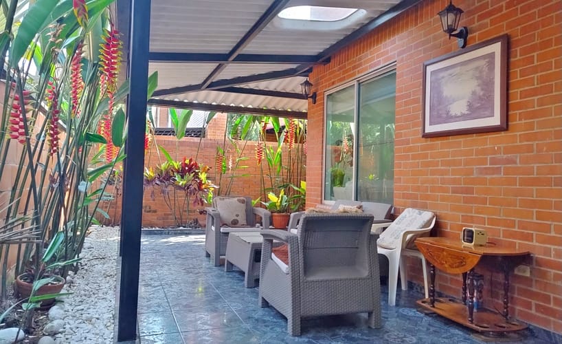 Casa de 4 alcobas en venta en El Castillo, Jamundí, 448 m² · foto 10 de 24