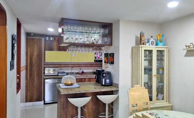 Casa de 4 alcobas en venta en El Castillo, Jamundí, 448 m² · foto 11 de 24