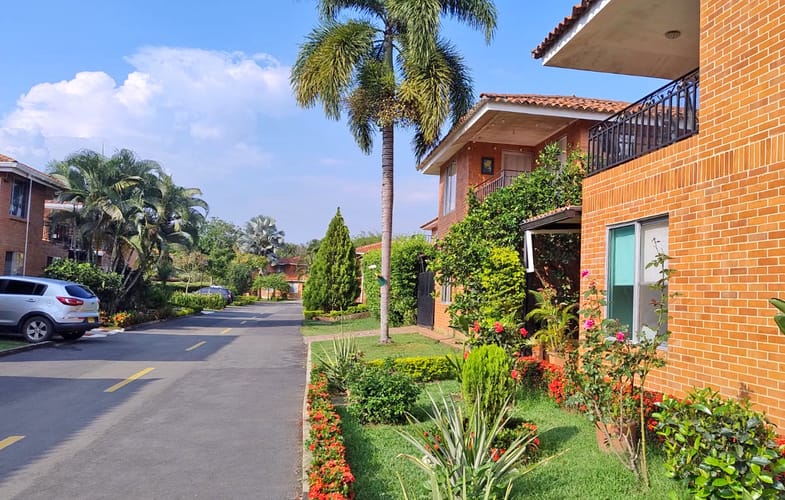 Casa de 4 alcobas en venta en El Castillo, Jamundí, 448 m² · foto 20 de 24