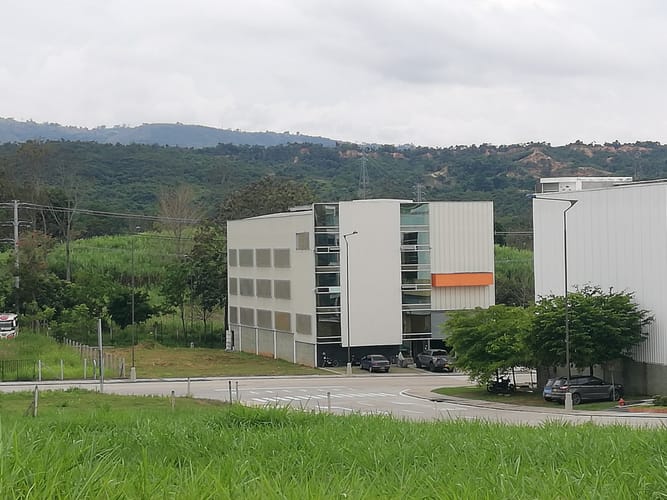 Bodega en venta en Cañaveral, Floridablanca, 950 m² · foto 3 de 24