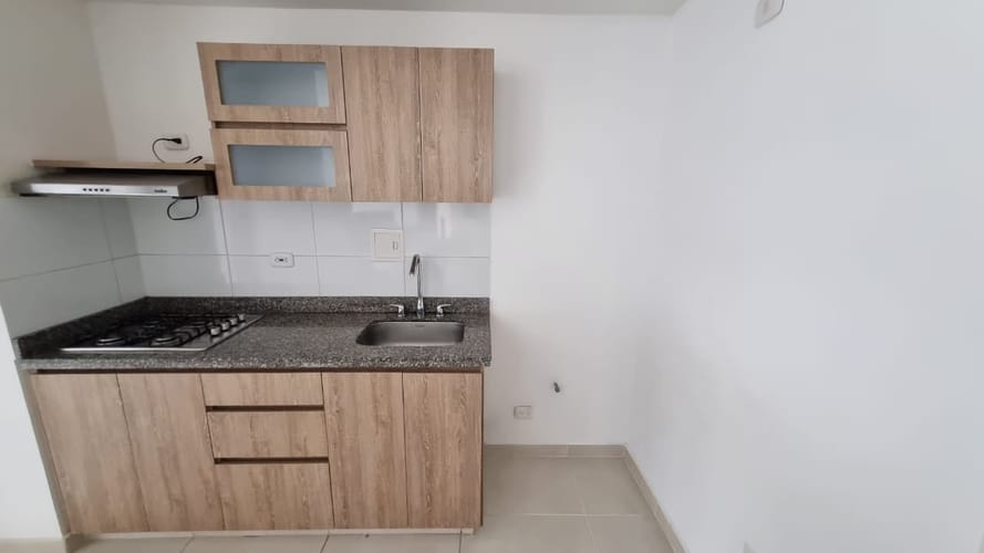 Apartamento de 2 alcobas en venta en Baja Suiza, Manizales, 42 m² · foto 2 de 9