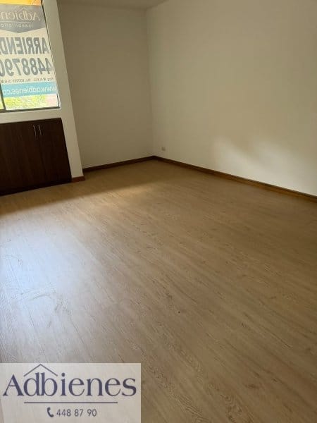 Apartamento de 2 alcobas en arriendo en El Poblado, Medellín, 77 m² · foto 4 de 6