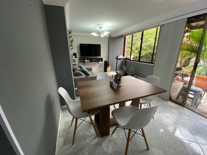 Apartamento de 3 alcobas en venta en Belén, Medellín, 67 m² · foto 2 de 17