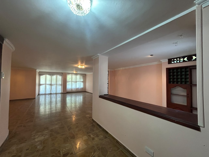 Apartamento de 3 alcobas en arriendo en Altos Del Prado, Barranquilla, 200 m² · foto 5 de 13