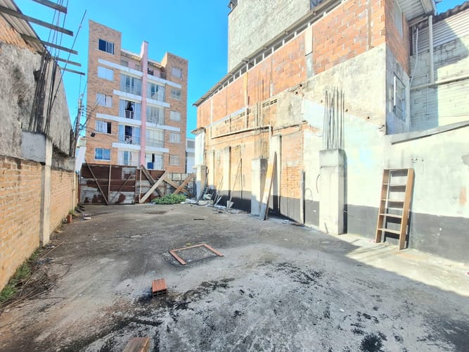 Lote en venta en Comuneros, Bucaramanga, 147 m² · foto 2 de 9