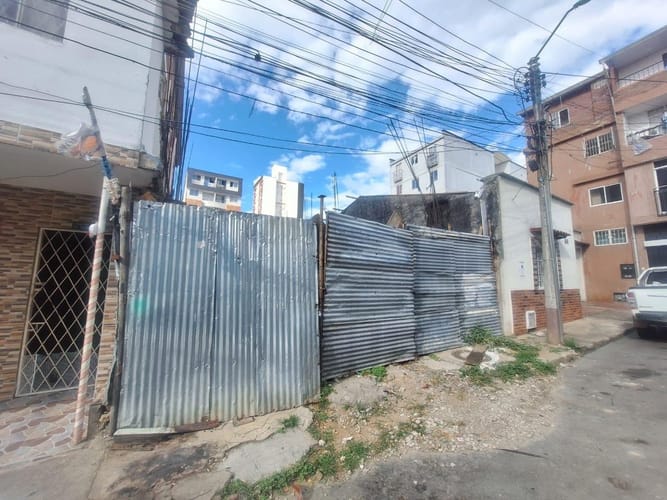 Lote en venta en Comuneros, Bucaramanga, 147 m² · foto 4 de 9