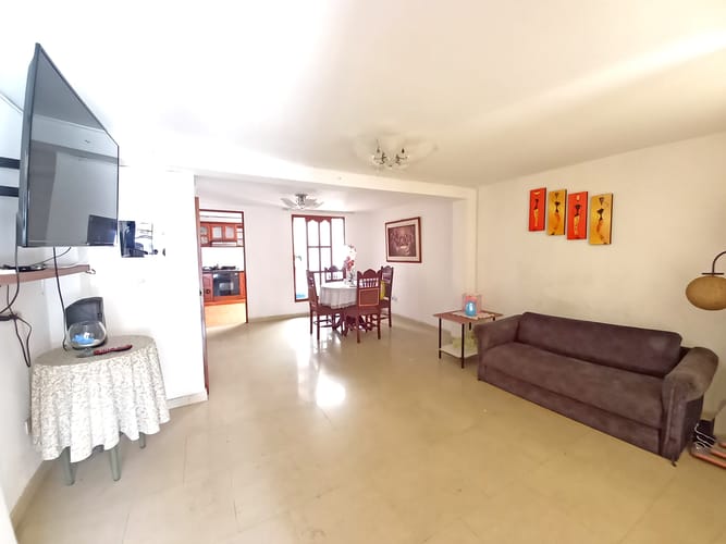 Casa de 3 alcobas en venta en El Carmelo, Candelaria, 182 m² · foto 4 de 20