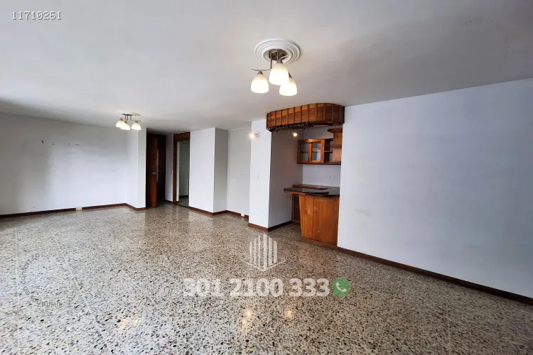 Apartamento de 3 alcobas en arriendo en Patio Bonito, Medellín, 140 m² · foto 4 de 24