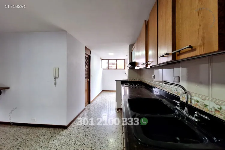 Apartamento de 3 alcobas en arriendo en Patio Bonito, Medellín, 140 m² · foto 9 de 24