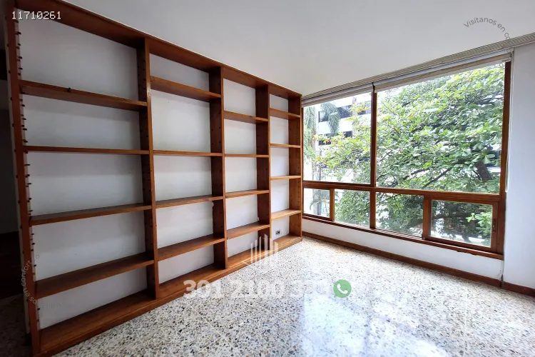 Apartamento de 3 alcobas en arriendo en Patio Bonito, Medellín, 140 m² · foto 12 de 24