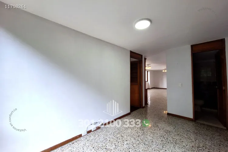 Apartamento de 3 alcobas en arriendo en Patio Bonito, Medellín, 140 m² · foto 13 de 24