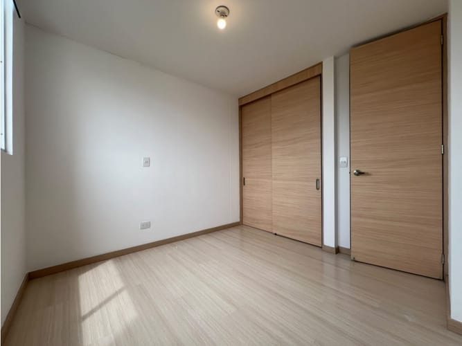 Apartamento de 2 alcobas en arriendo en Cumbres, Medellín, 84 m² · foto 7 de 17