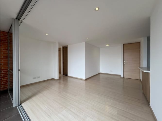Apartamento de 2 alcobas en arriendo en Cumbres, Medellín, 84 m² · foto 15 de 17