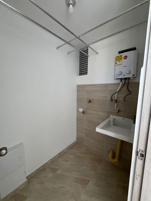 Apartamento de 2 alcobas en arriendo en Condina, Pereira, 25 m² · foto 11 de 12
