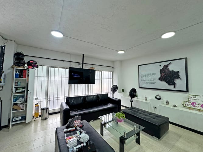 Local en venta en Tequendama, Cali, 504 m² · foto 2 de 13