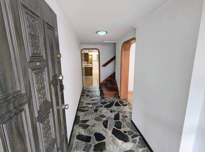 Casa de 4 alcobas en venta en Ilarco, Bogotá, 194 m² · foto 3 de 24