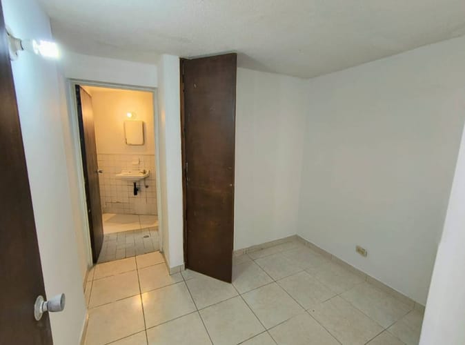 Casa de 4 alcobas en venta en Ilarco, Bogotá, 194 m² · foto 13 de 24