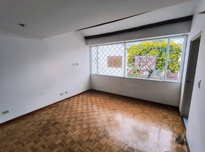 Casa de 4 alcobas en venta en Ilarco, Bogotá, 194 m² · foto 17 de 24
