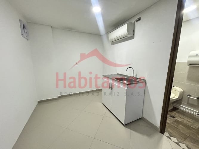 Oficina en arriendo en El Dorado, Envigado, 42 m² · foto 4 de 7
