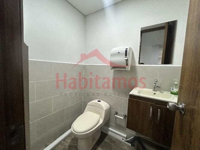 Oficina en arriendo en El Dorado, Envigado, 42 m² · foto 6 de 7