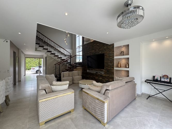 Casa de 8 alcobas en venta en Pance Bajo, Cali, 1050 m² · foto 15 de 24