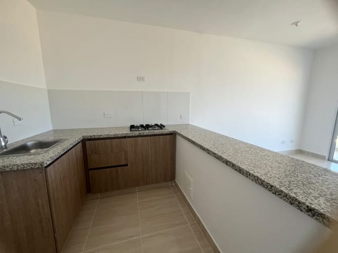 Apartamento de 2 alcobas en venta en La Boquilla, Cartagena, 66 m² · foto 5 de 12