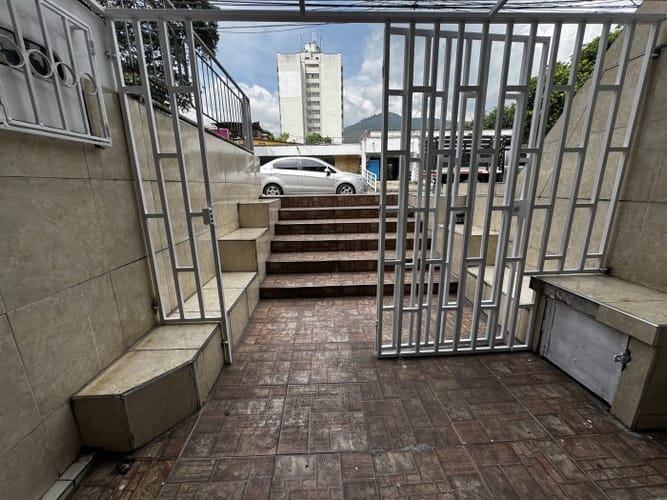 Casa de 4 alcobas en venta en San Vicente, Cali, 430 m² · foto 15 de 18