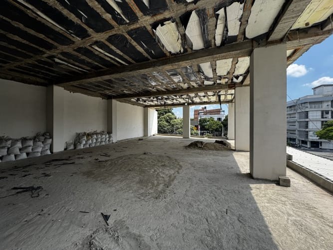 Local en venta en Santa Anita, Cali, 999 m² · foto 4 de 24
