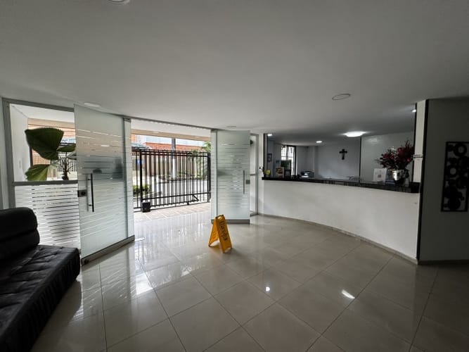 Edificio en venta en Los Cambulos, Cali, 4699 m² · foto 20 de 24