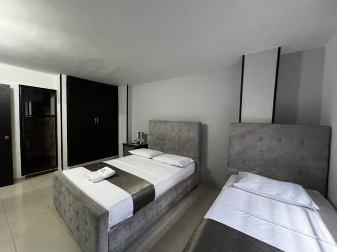 Edificio en venta en Los Cambulos, Cali, 4699 m² · foto 21 de 24