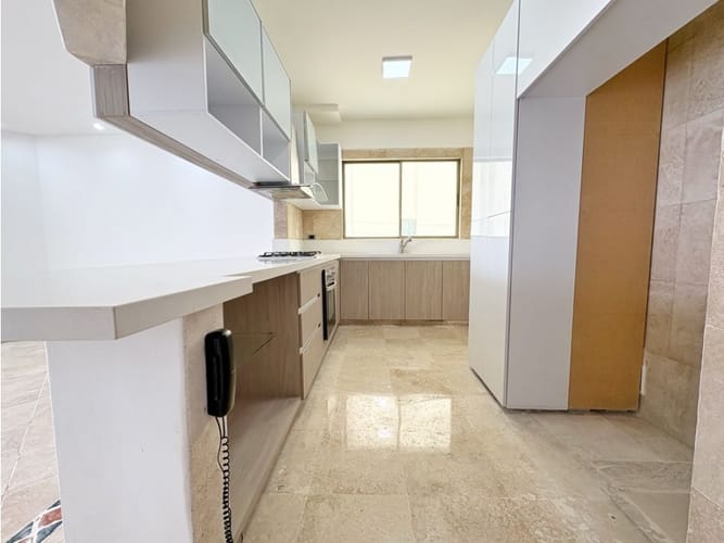Apartamento de 3 alcobas en venta en Castillogrande, Cartagena, 190 m² · foto 5 de 16
