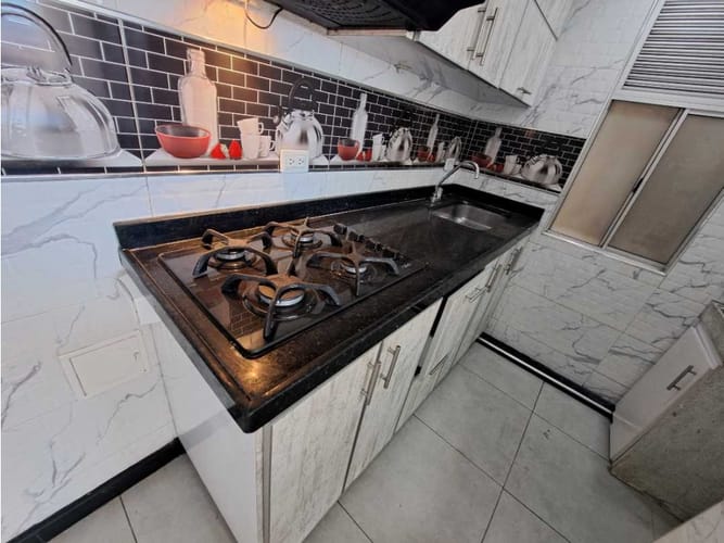Apartamento de 3 alcobas en venta en Gran Britalia, Bogotá, 45 m² · foto 3 de 13